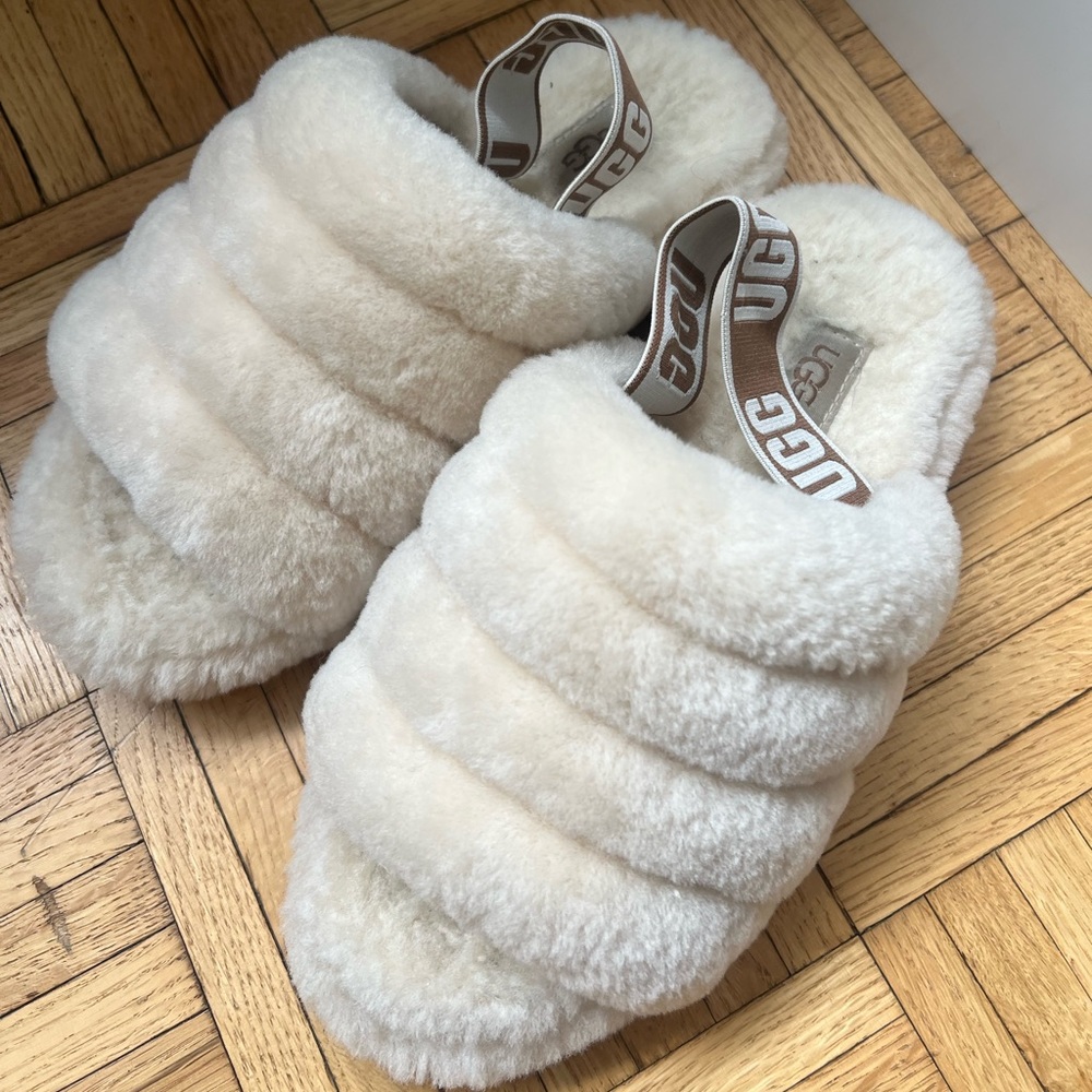 UGG Fluff Yeah Slides/ Slippers